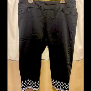 Croft & Barrow, black capris, barely worn, size 20W.